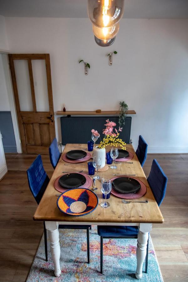 Short Stays - Fishponds Apartment *